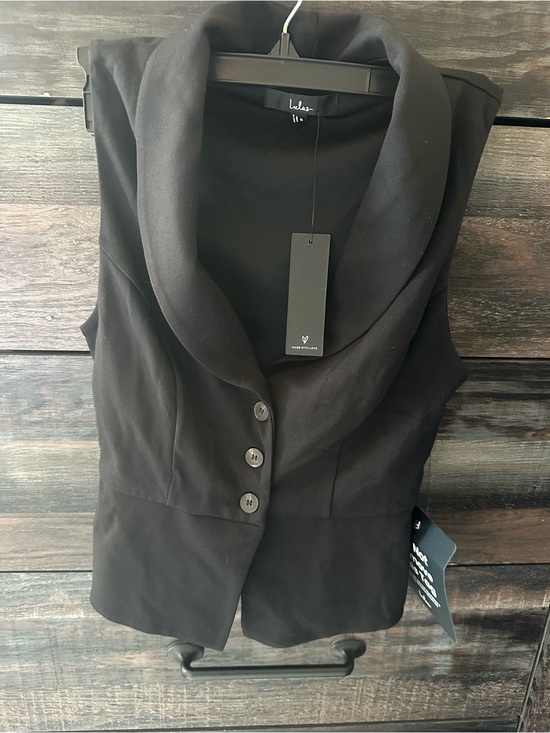 Lulus Tops - Lulu's Black Sleeveless Draped Collar Button Front Blouse